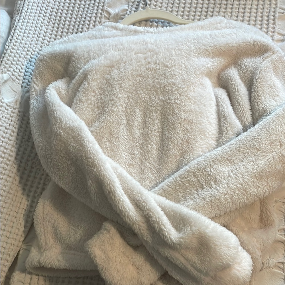 Cozy White Fleece Pullover & matching bottom
